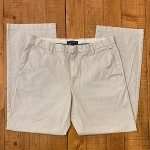 Men's Banana Republic Dawson Chino / Khaki - Size 34